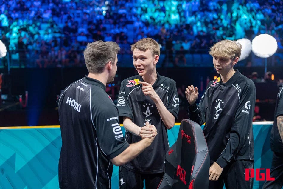 Фінансові звіти засвідчили: у Astralis справи йдуть погано! Переклад статті Річарда Льюїса