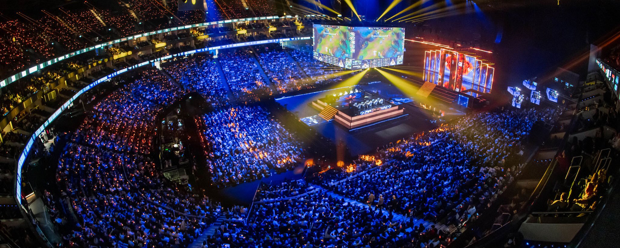Riot Games відкрили можливість букмекерським компаніям спонсорувати команди в LoL та VALORANT, але з певними умовами