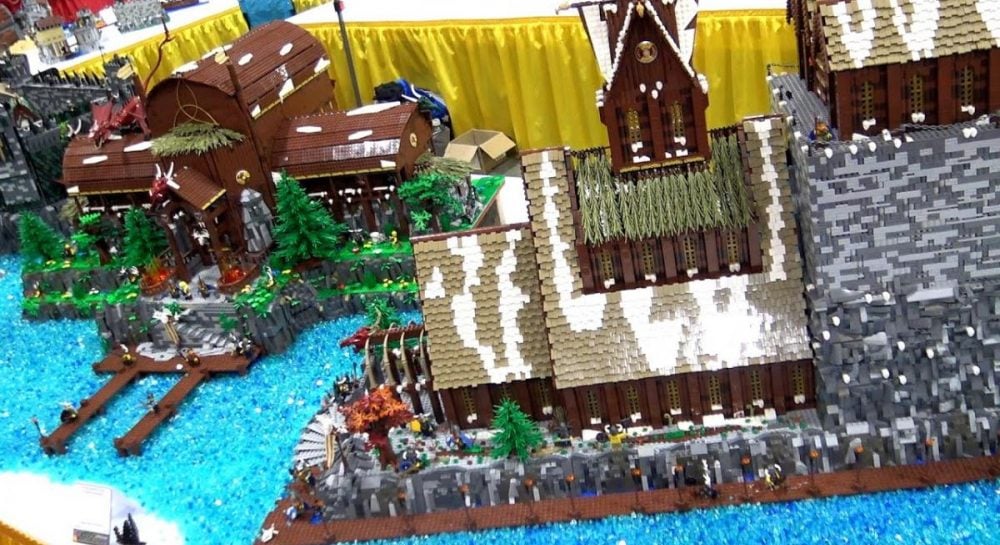 Шанувальник створив карту Скайріма з LEGO кубиків