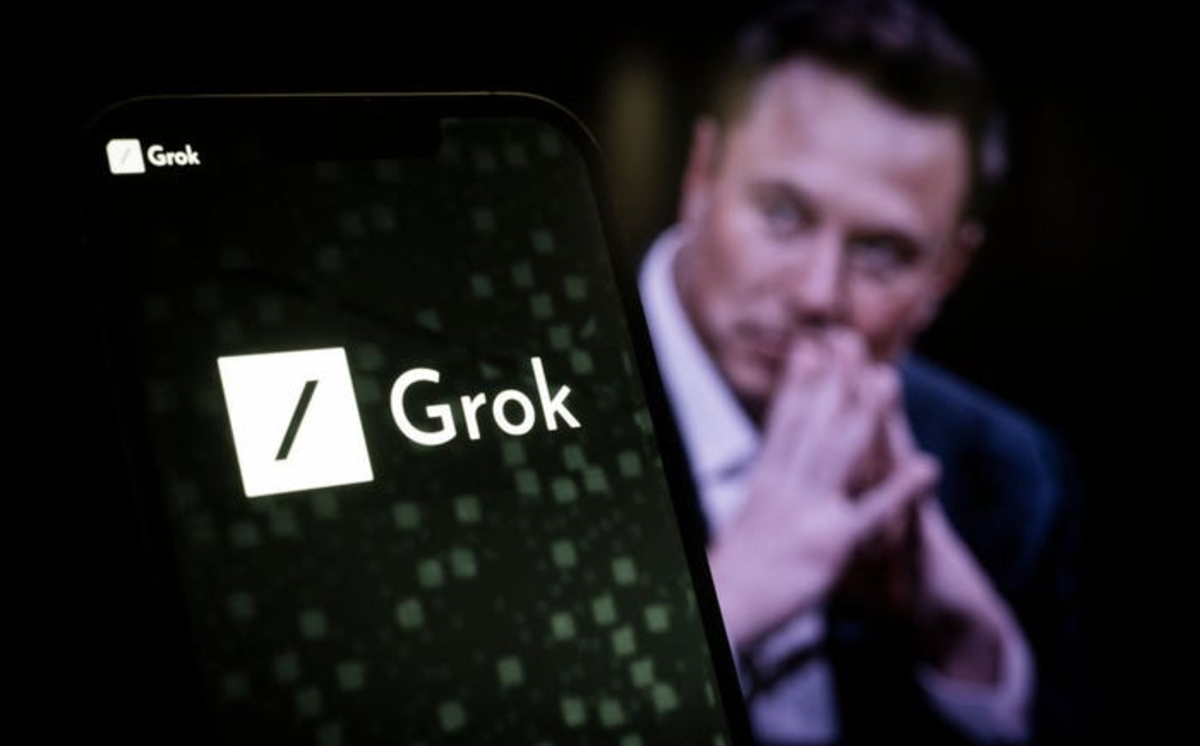 ЄС закликає посилити нагляд за штучним інтелектом після суперечки навколо Grok