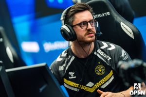 apEX дав інтерв’ю HLTV в рамках ESL Pro League Season 22