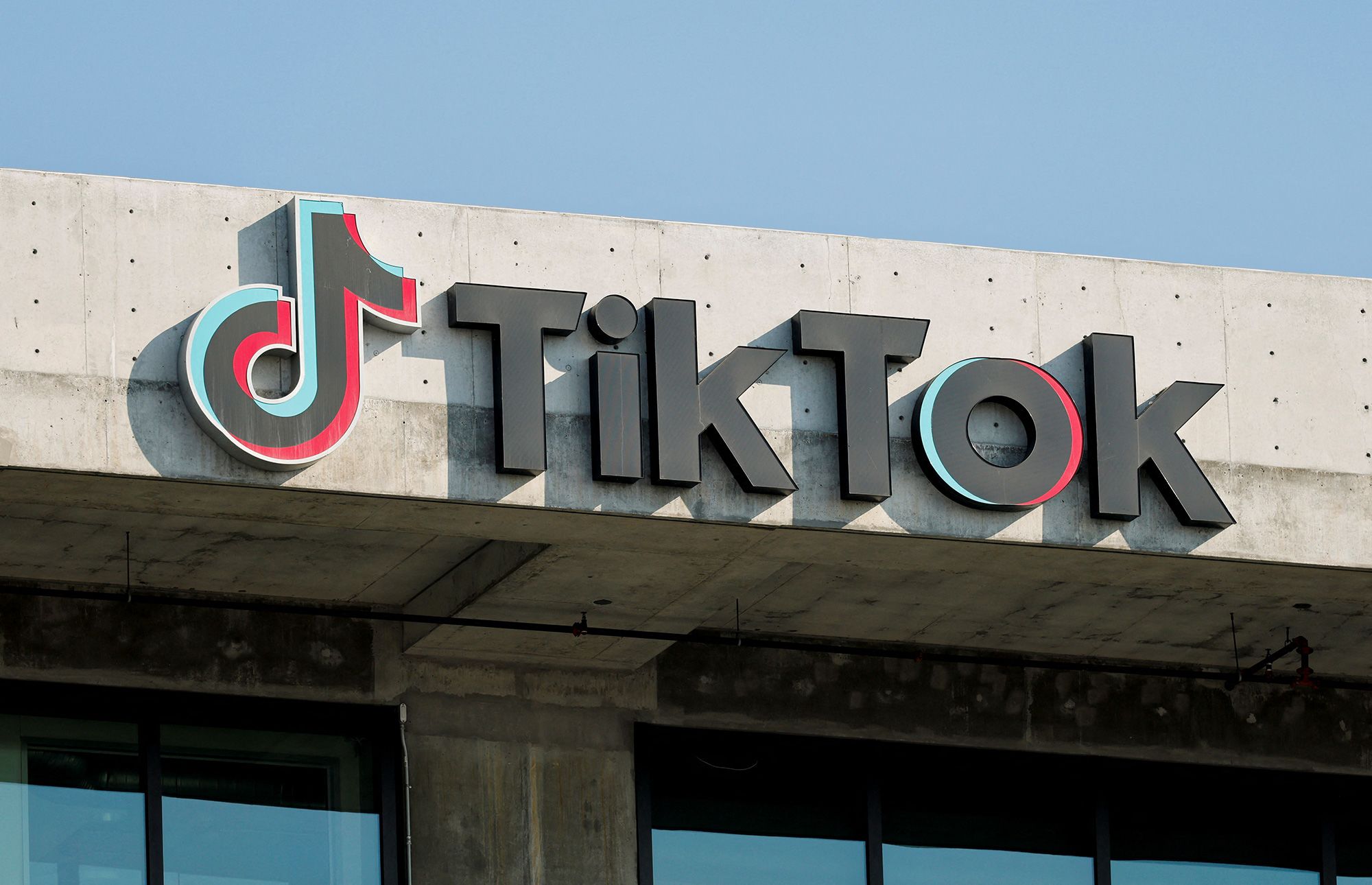 TikTok реструктуризує свою діяльність для ринку США