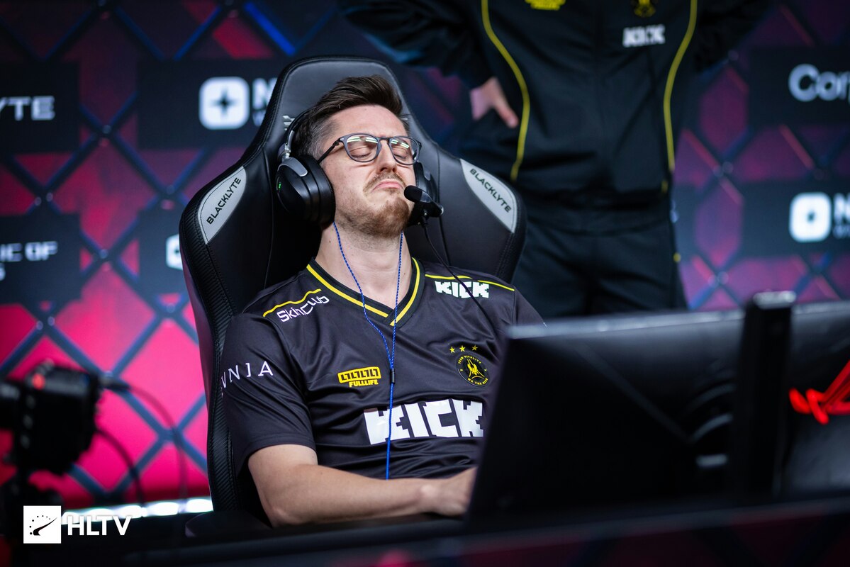 Vitality обіграла FUT із тренером у ролі стендіна на BLAST Rivals